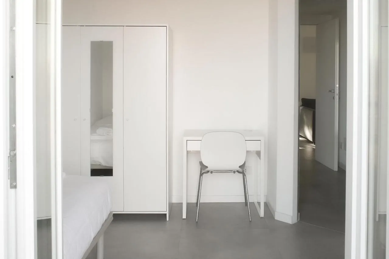 Bnbutler - Govone - Ampio E Luminoso Appartamento Con Terrazza Milan
