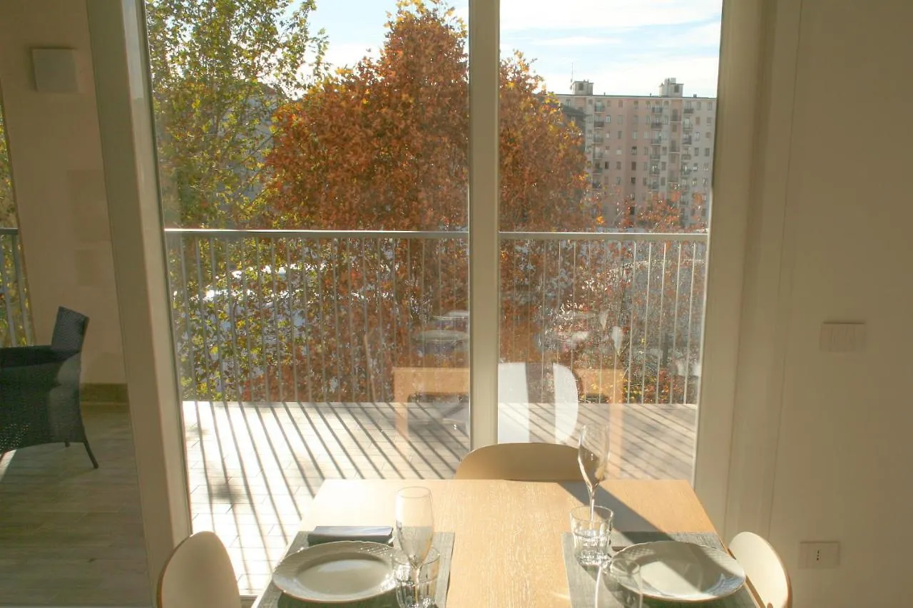 Apartment Bnbutler - Govone - Ampio E Luminoso Appartamento Con Terrazza Milan Italy